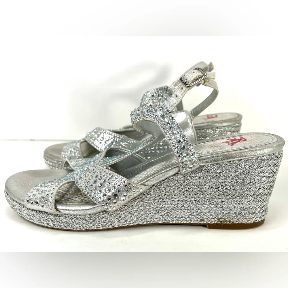 Gianni Bini‎ GB Girls Silver Jeweled Sandals Size 4M